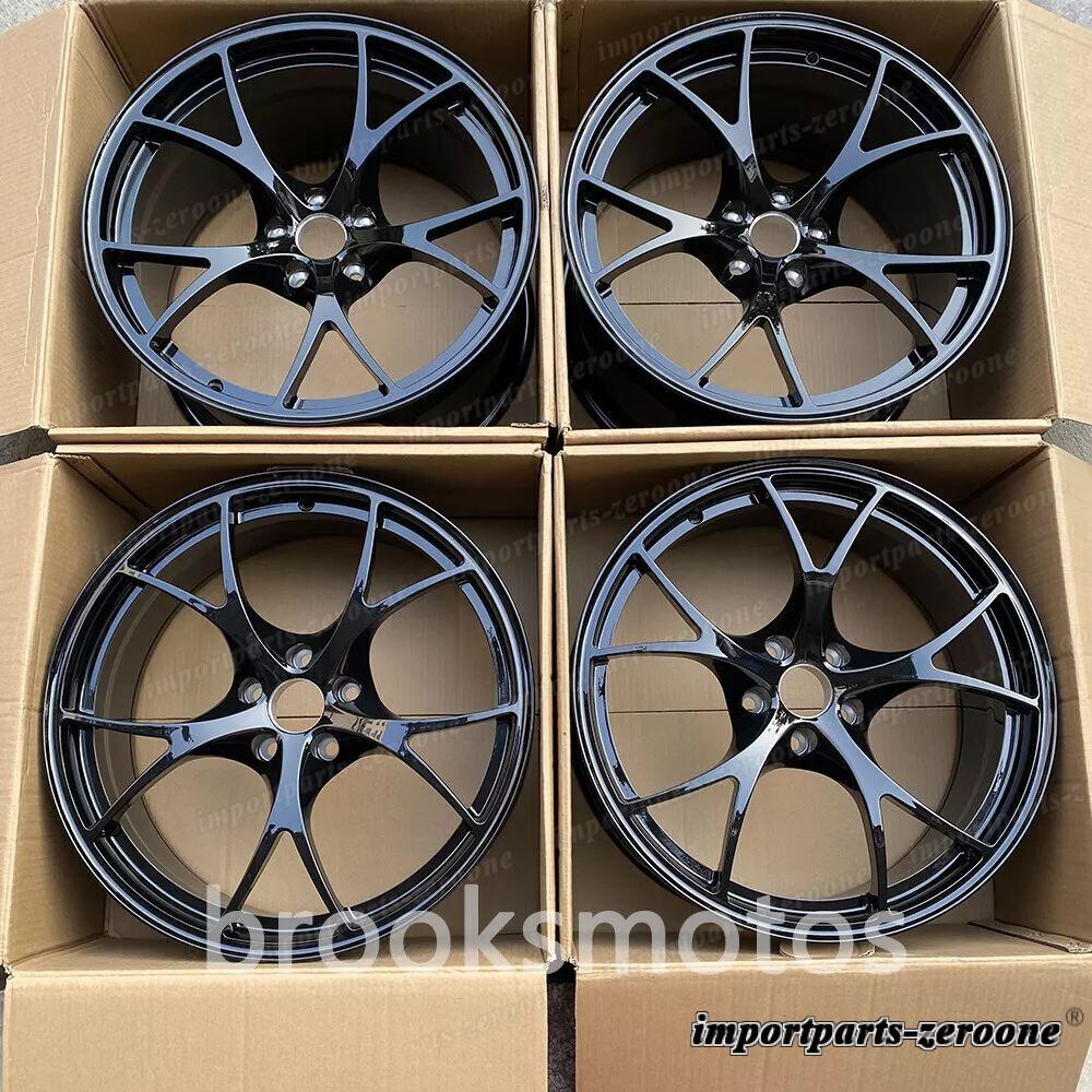 アルファロメオジュリア 19インチスタッガー フォーグホイール 19x8.5 19x10 グロスブラック LI-2328