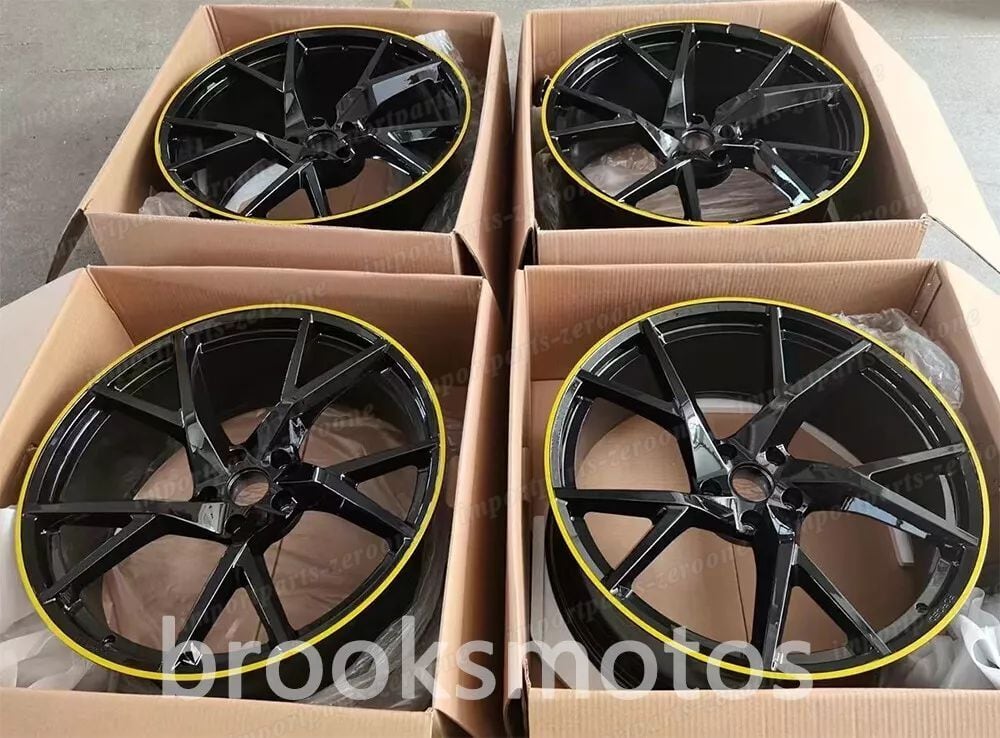 23インチ Mスタイル グロス イエロー ライン フォージド ホイール  ランボルギーニ Urus 23x10/11.5 適合 LI-2062